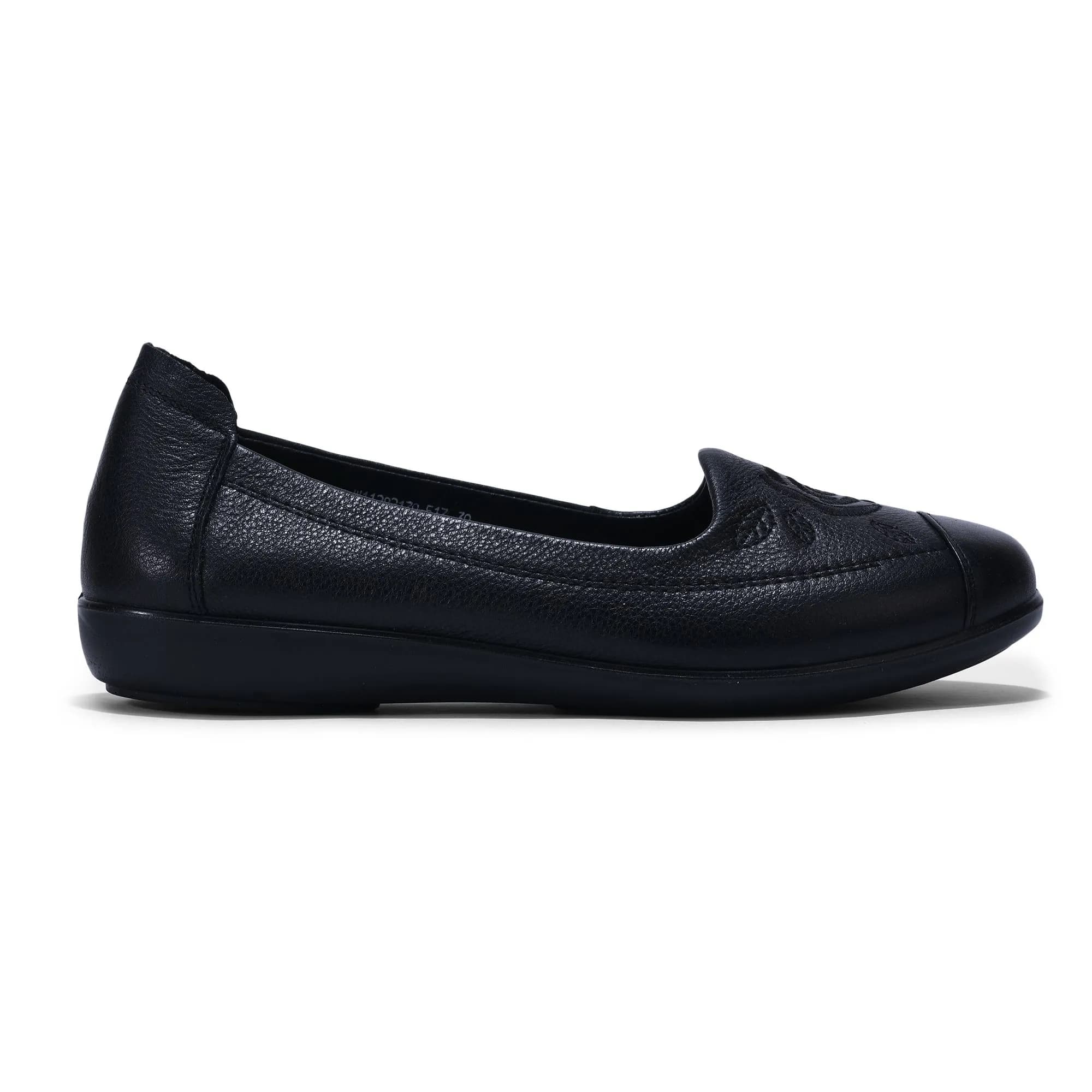 Black leather loafer for women | WOODS