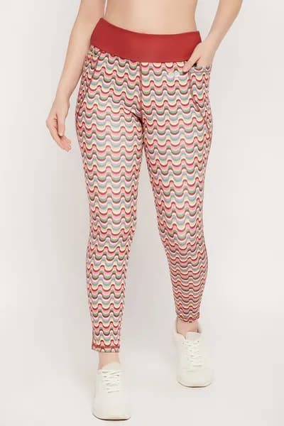 High-Rise Y2K Print Active Tights in Multicolour with Side Pockets | Clovia