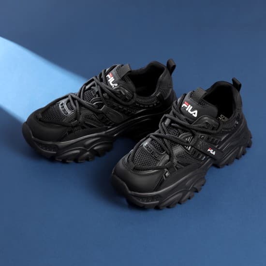 Women Black Sports Walking Shoes | Metro Shoes