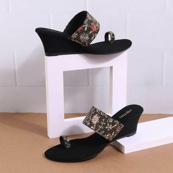 Women Black Ethnic Slip Ons | Metro Shoes