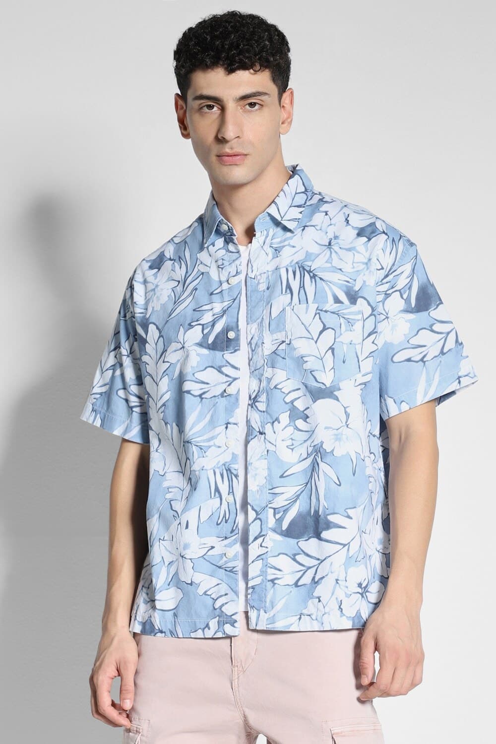 American Eagle Men Blue Floral Button-Up Poolside Shirt | Aeo