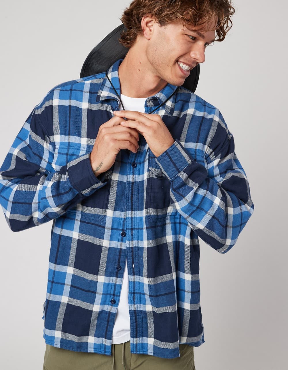 American Eagle Men Blue 24/7 Venture Out Flannel | Aeo