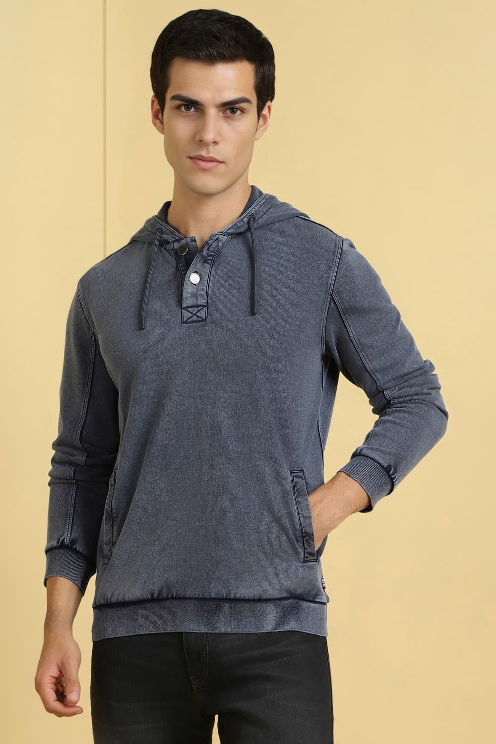 Men Grey Hooded Neck Full Sleeves Casual Sweatshirt | Allen Solly Men Grey Hooded Neck Full Sleeves Casual Sweatshirt | Allen Solly