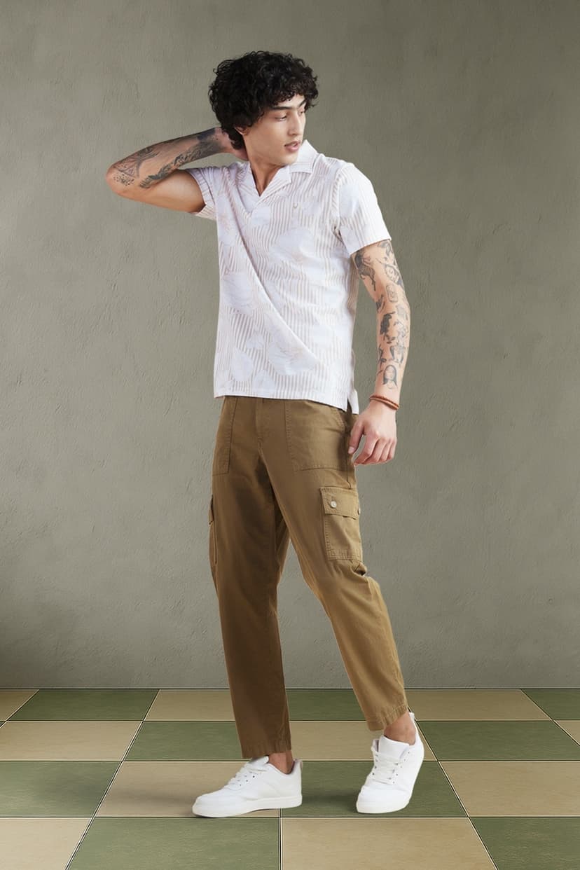 Men Khaki Solid Casual Cargo Pants