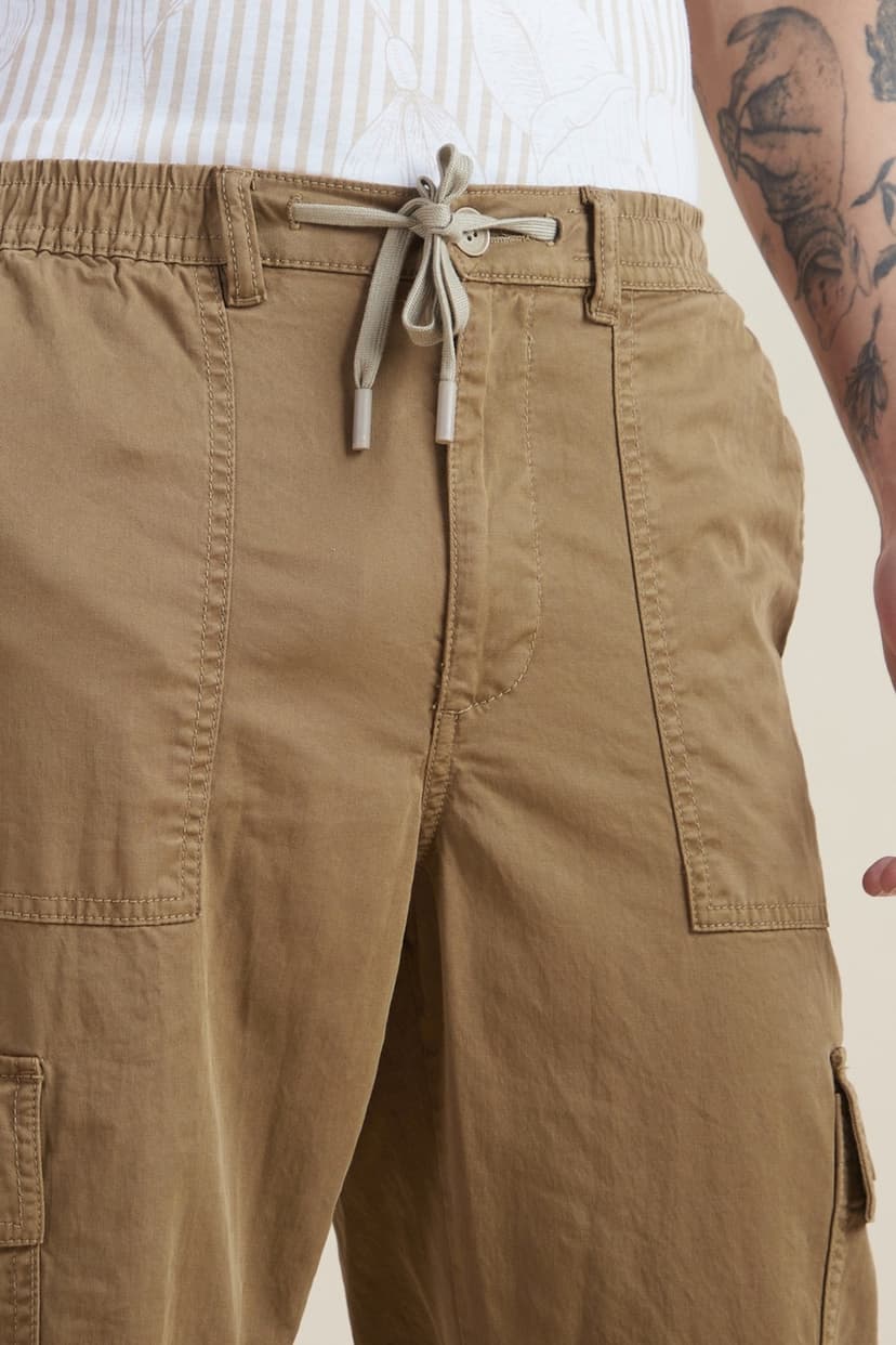 Men Khaki Solid Casual Cargo Pants