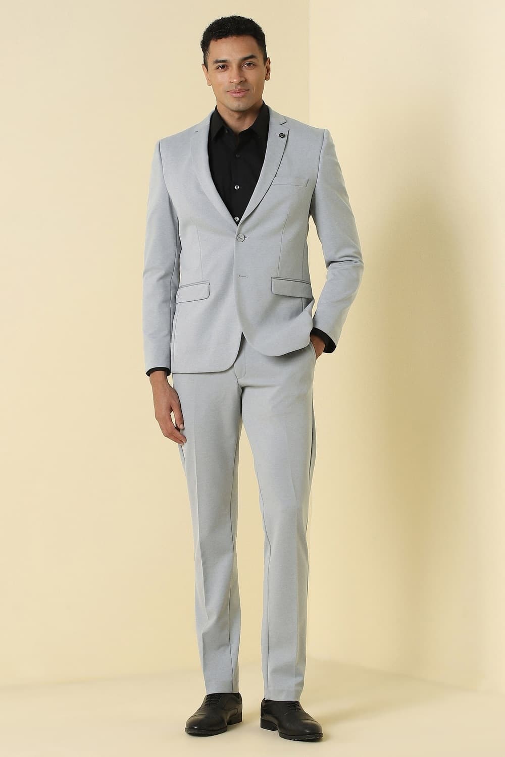 Men Grey Solid Formal Two Piece Suit