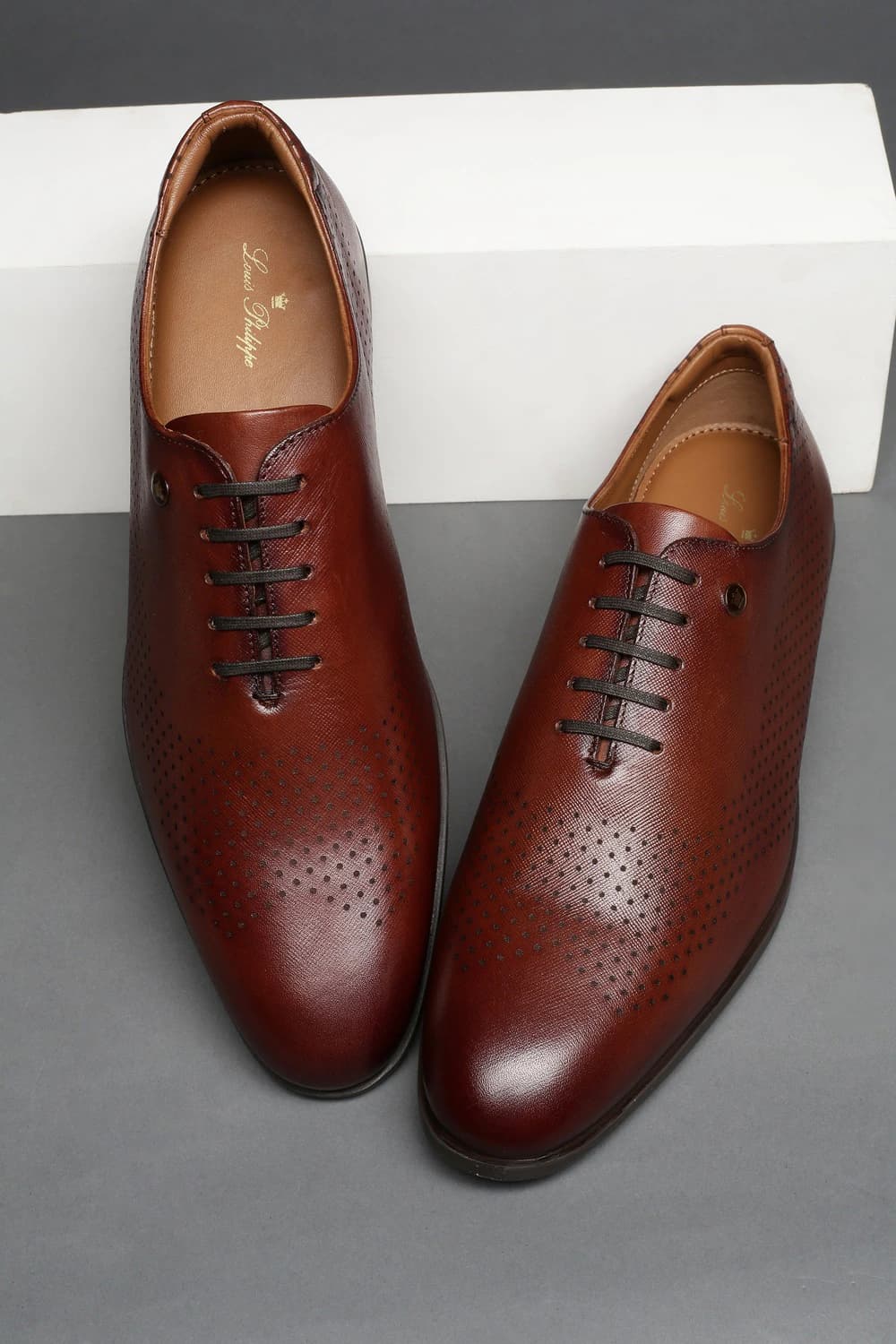 Men Brown Leather Lace Up Shoes | Louisphilippe