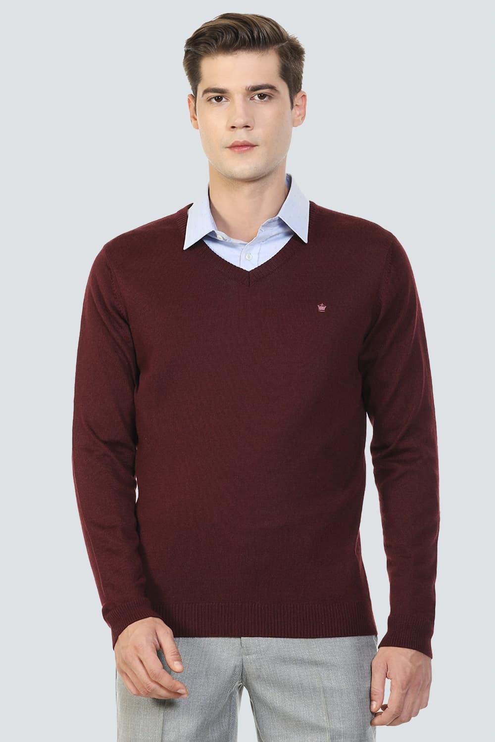 Men Maroon Solid V Neck Full Sleeves Sweater | Louisphilippe