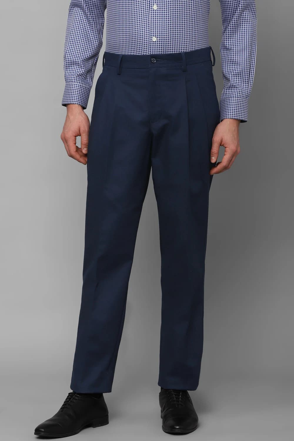 Men Navy Classic Fit Solid Pleated Formal Trousers | Louisphilippe
