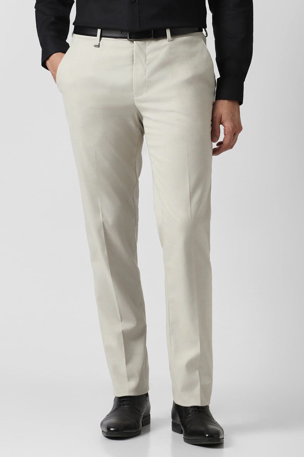 Men Light Grey Solid Slim Fit Trousers | Vanheusenindia Men Light Grey Solid Slim Fit Trousers | Vanheusenindia