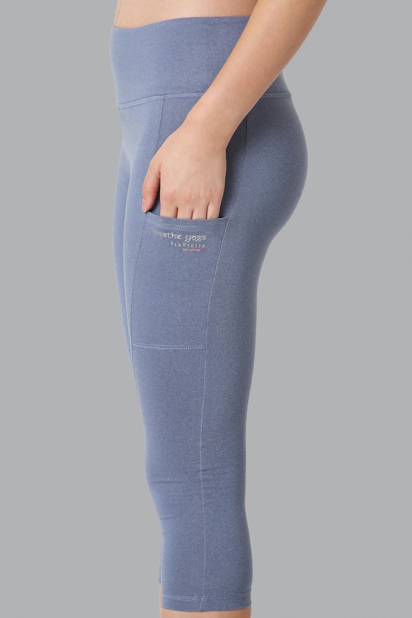 Van Heusen Proactive Women Goblin Blue Solid Snug Fit High Stretch Yoga Capri