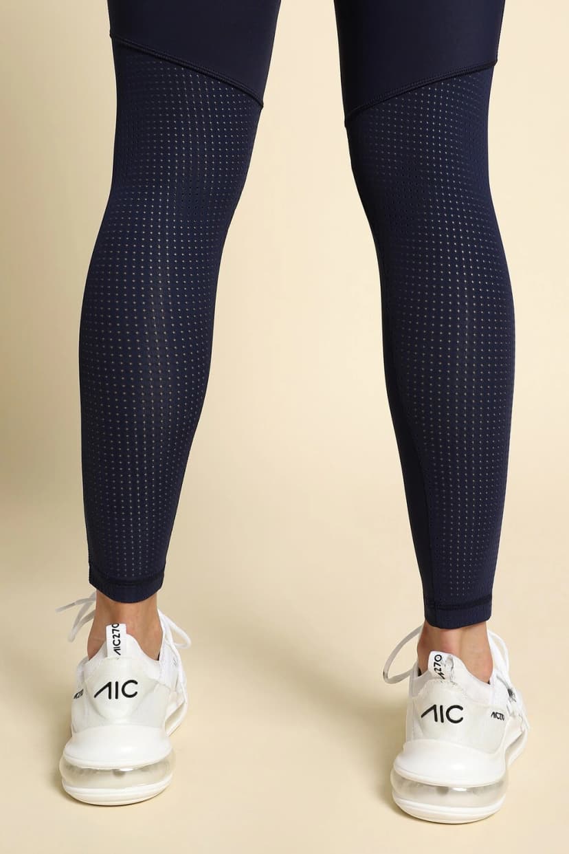Van Heusen Proactive Elite Mesh Panel Train - In leggings - High Stretch and Moderate Compression