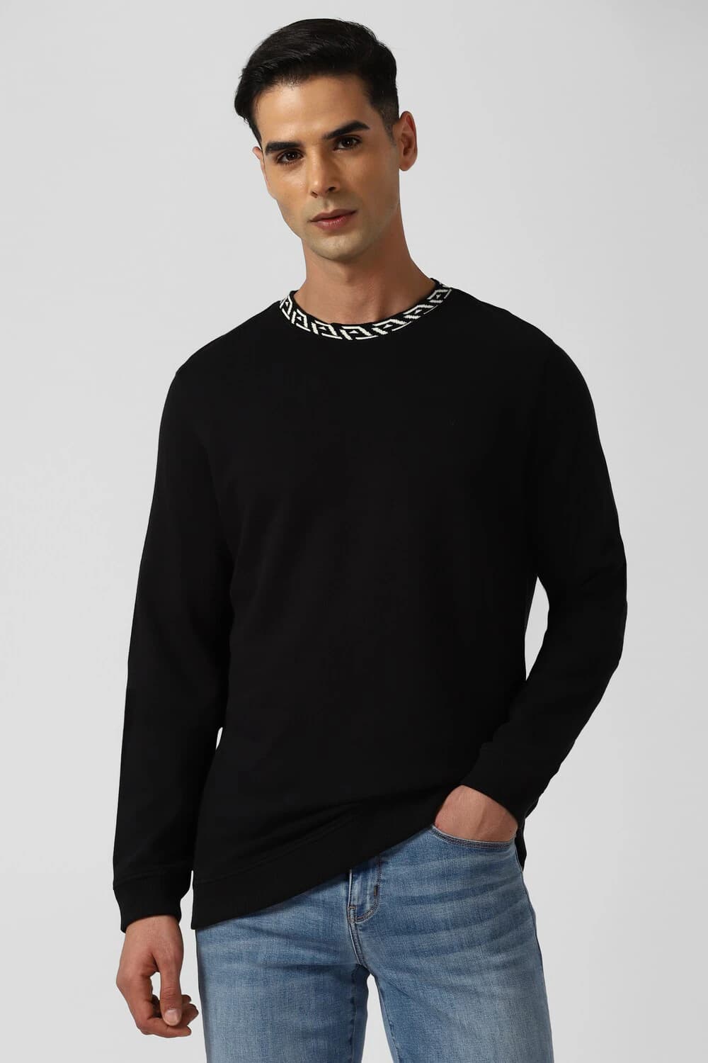 Men Black Solid Crew Neck Sweatshirt | Vanheusenindia Men Black Solid Crew Neck Sweatshirt | Vanheusenindia
