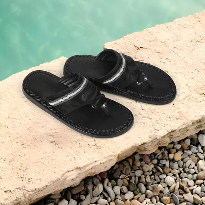 Men Black Casual Slippers | Metro Shoes