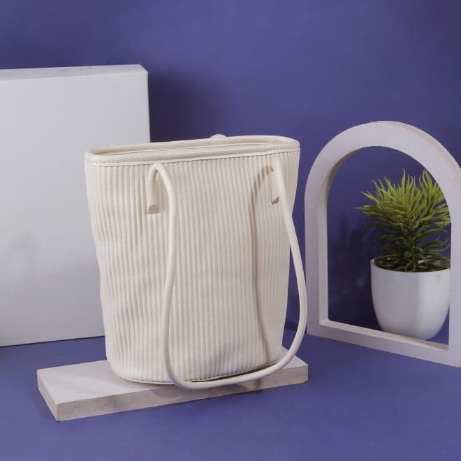 Women Off-white Shoulder Bag