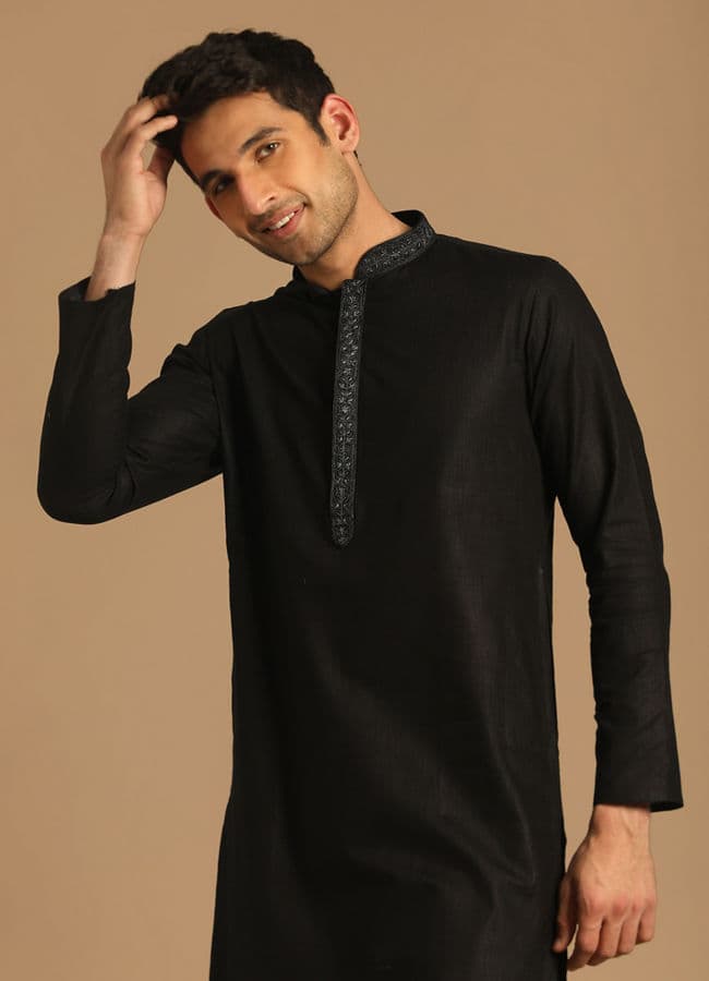 Black Kurta Set With Neck Detailing