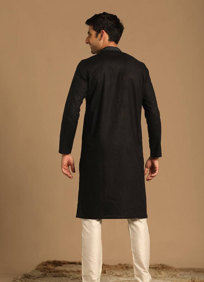 Black Kurta Set With Neck Detailing