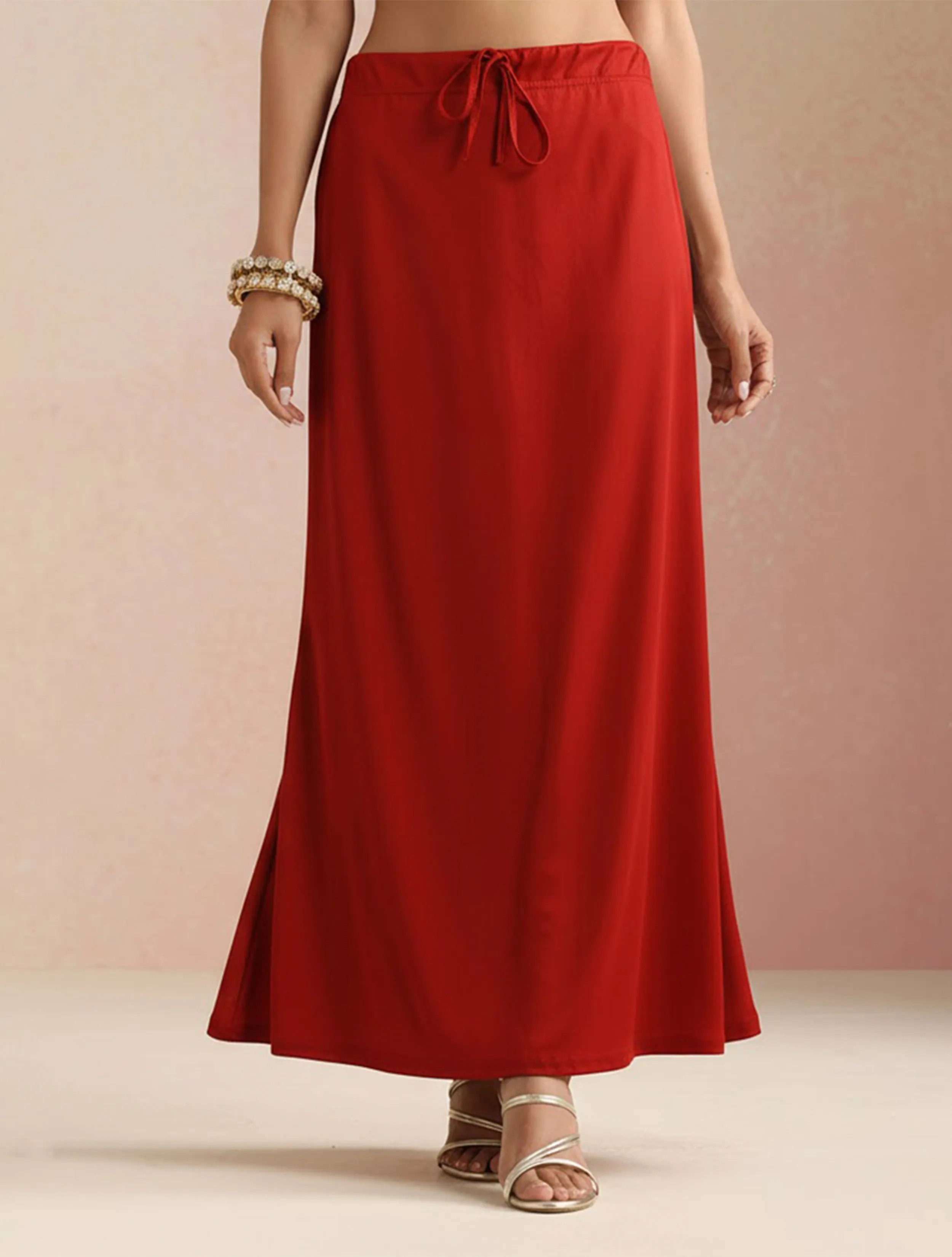 trueBrowns Red Petticoat Saree Shapewear | True Browns