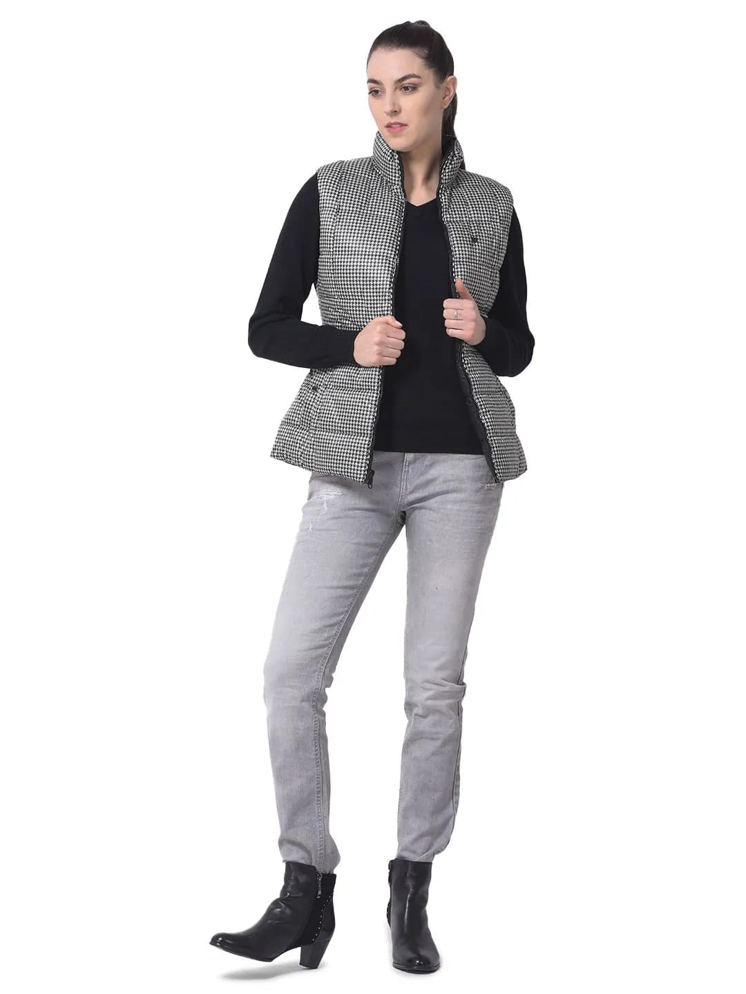 Houndstooth black sleeveless jacket | WOODS Houndstooth black sleeveless jacket | WOODS