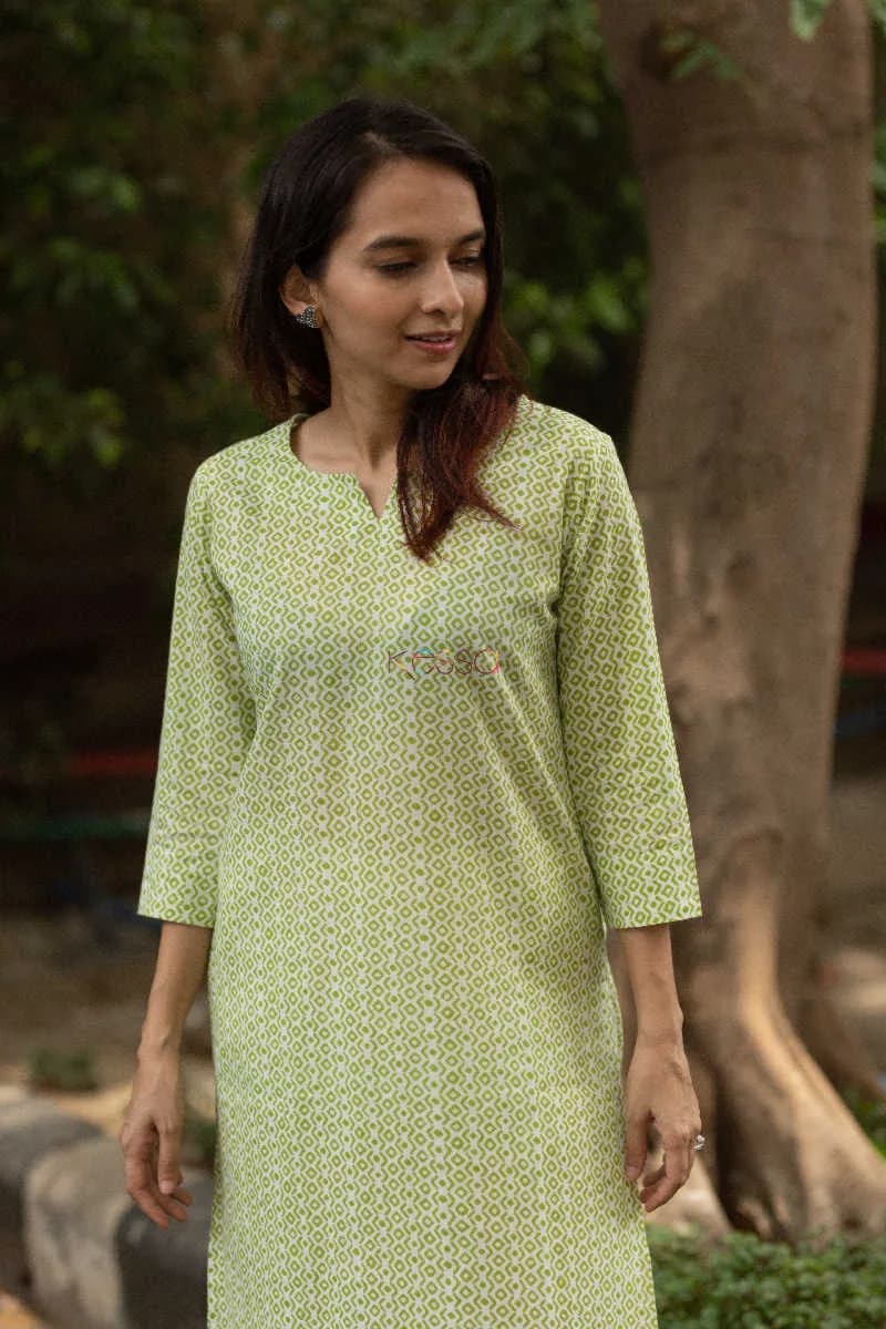 Buy Mesmerizing TAF23 Green And White Basic Wear Kurta Online | Kusvaa | Kusvaa Buy Mesmerizing TAF23 Green And White Basic Wear Kurta Online | Kusvaa | Kusvaa