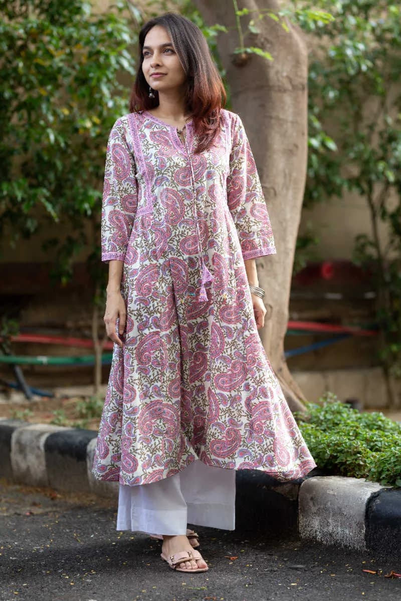 Buy Mind-blowing WA319A Pink Paisely A-Line Kurta Online | Kusvaa | Kusvaa Buy Mind-blowing WA319A Pink Paisely A-Line Kurta Online | Kusvaa | Kusvaa