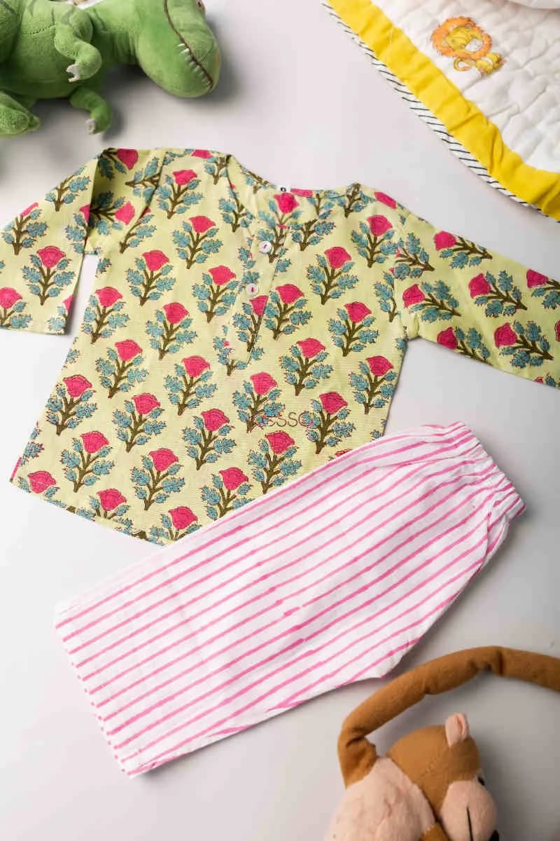 Buy Remarkable WSRK02 French Rose New Born Jammies Set Online | Kusvaa | Kusvaa Buy Remarkable WSRK02 French Rose New Born Jammies Set Online | Kusvaa | Kusvaa