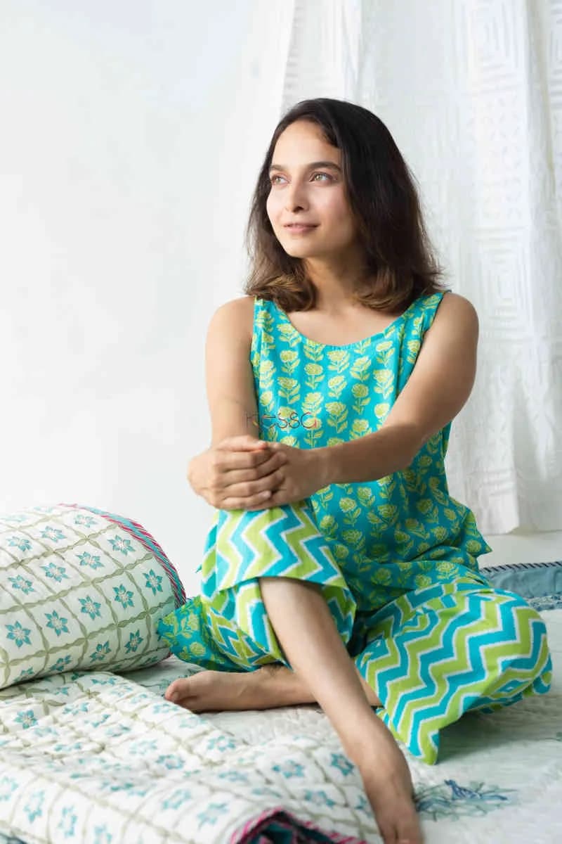 Buy Extraordinary DE77 Aasraya Co Ord Lounge Set Online | Kusvaa | Kusvaa Buy Extraordinary DE77 Aasraya Co Ord Lounge Set Online | Kusvaa | Kusvaa