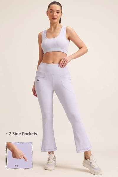 Comfort Fit High-Waist Ribbed Flared Yoga Pants in Lilac with Side Pockets Comfort Fit High-Waist Ribbed Flared Yoga Pants in Lilac with Side Pockets