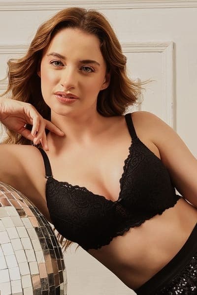 Padded Non-Wired Full Coverage Multiway Bra in Black - Lace | Clovia Padded Non-Wired Full Coverage Multiway Bra in Black - Lace | Clovia