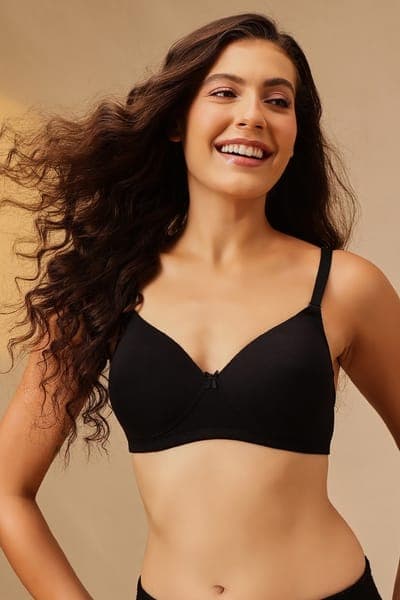 Padded Non-Wired Full Coverage Multiway T-shirt Bra in Black Padded Non-Wired Full Coverage Multiway T-shirt Bra in Black