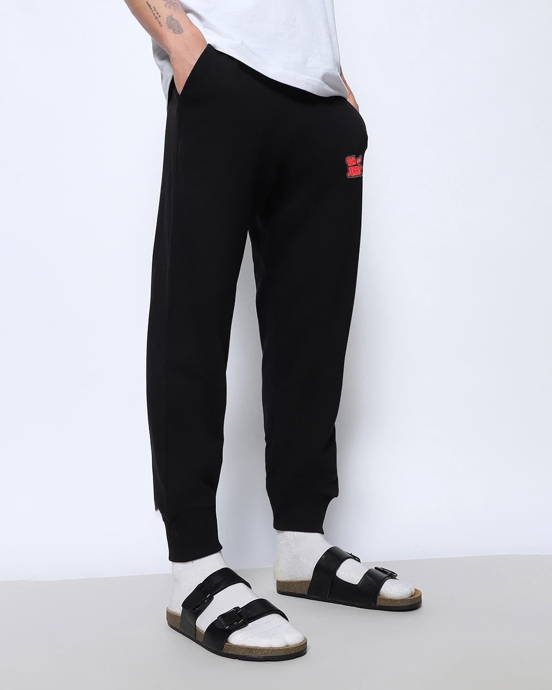 Buy Men's Black Tom & Jerry Badge Printed Oversized Plus Size Joggers Online at Bewakoof | Bewakoof Buy Men's Black Tom & Jerry Badge Printed Oversized Plus Size Joggers Online at Bewakoof | Bewakoof