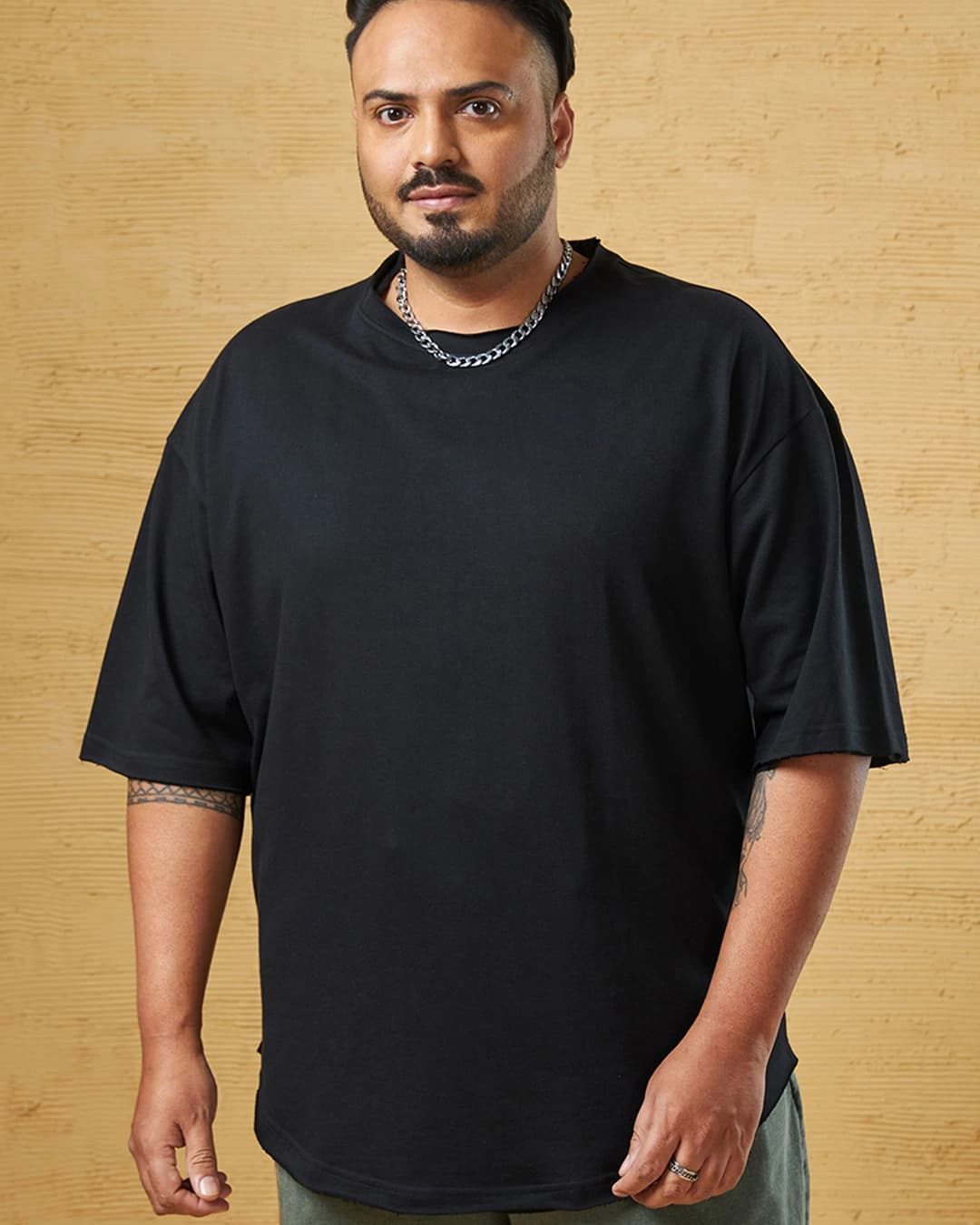 Buy Men's Black Oversized Plus Size T-shirt Online at Bewakoof | Bewakoof Buy Men's Black Oversized Plus Size T-shirt Online at Bewakoof | Bewakoof