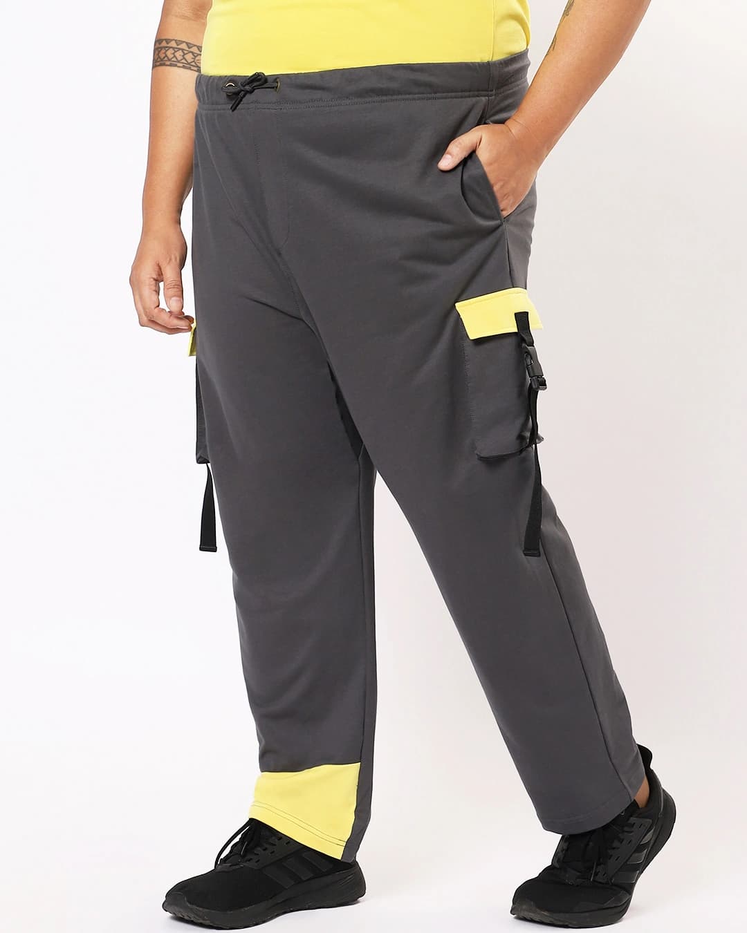 Buy Men's Grey Oversized Plus Size Cargo Joggers Online at Bewakoof | Bewakoof Buy Men's Grey Oversized Plus Size Cargo Joggers Online at Bewakoof | Bewakoof