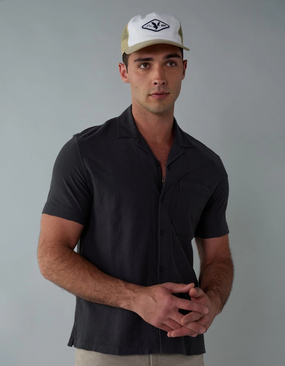 American Eagle Men Grey Short-Sleeve Jacquard Button-Up Shirt | Aeo American Eagle Men Grey Short-Sleeve Jacquard Button-Up Shirt | Aeo