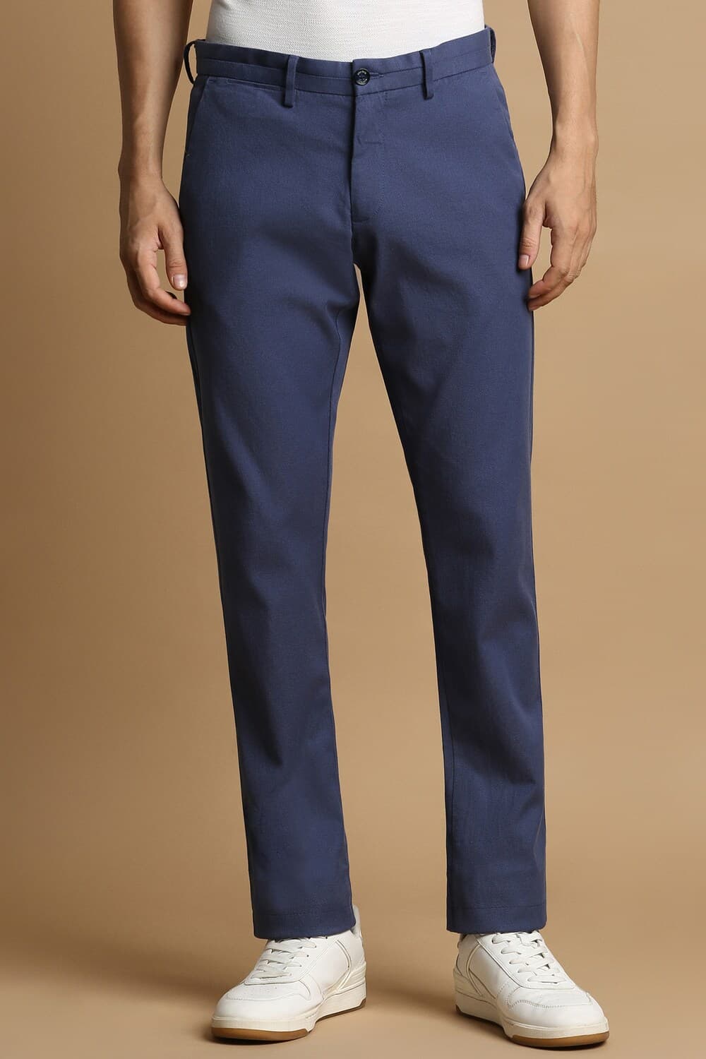 Men Navy Slim Fit Solid Casual Trousers Men Navy Slim Fit Solid Casual Trousers