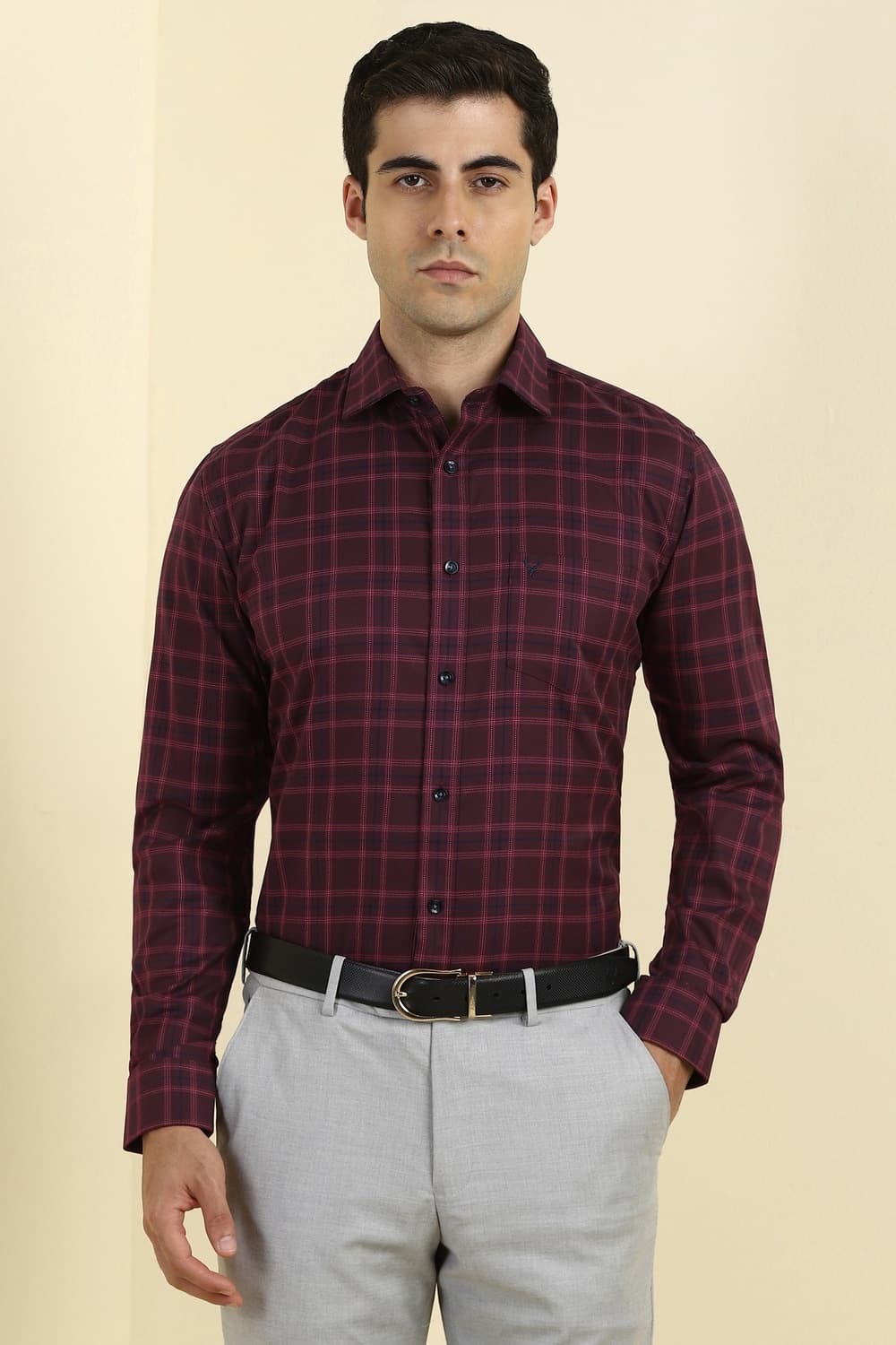 Men Maroon Checked Full Sleeves Formal Shirt Men Maroon Checked Full Sleeves Formal Shirt