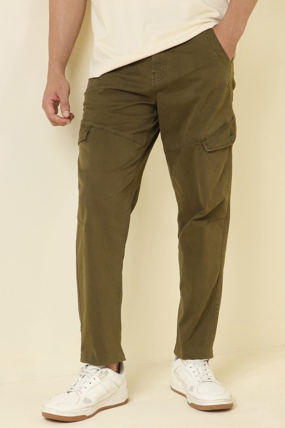 Men Olive Solid Casual Trousers Men Olive Solid Casual Trousers