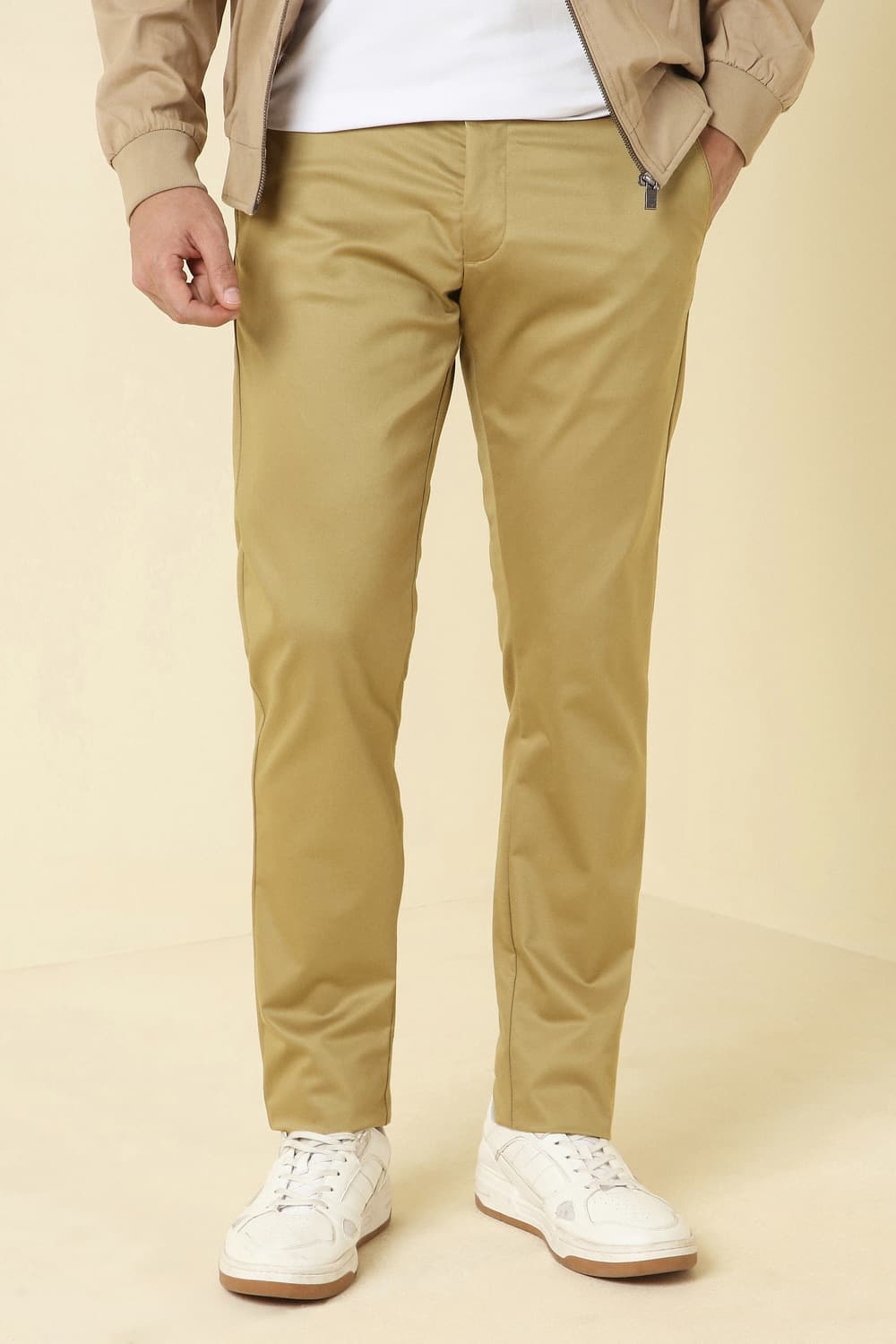 Men Khaki Solid Casual Trousers Men Khaki Solid Casual Trousers