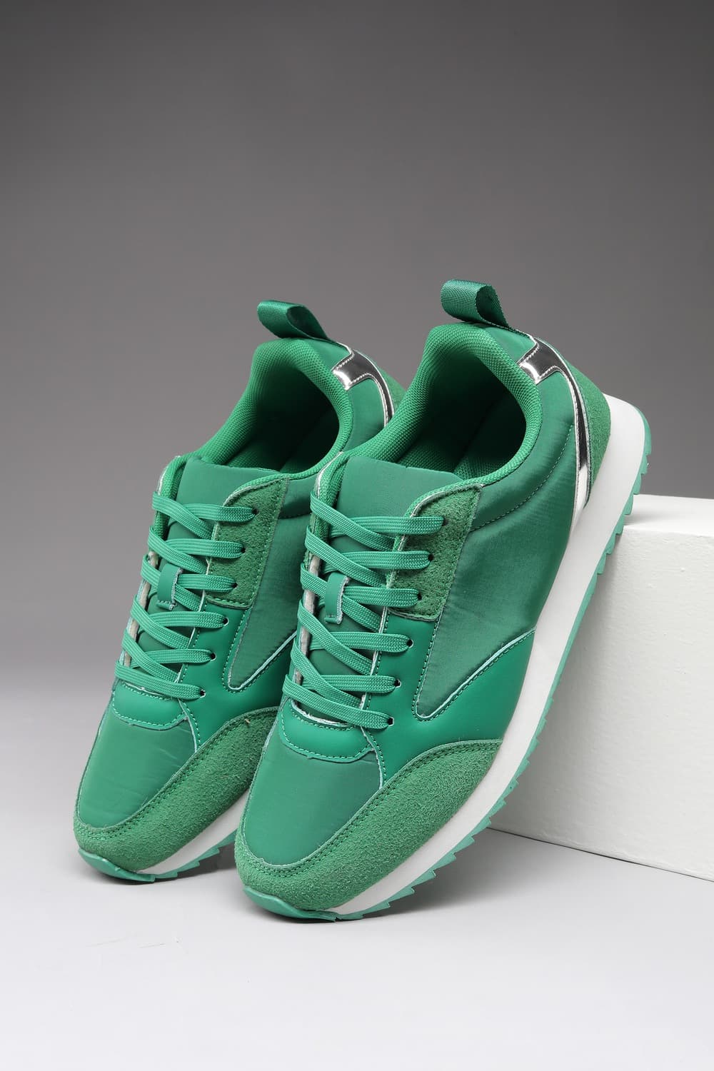 Women Green Casual Lace Up Shoes Women Green Casual Lace Up Shoes