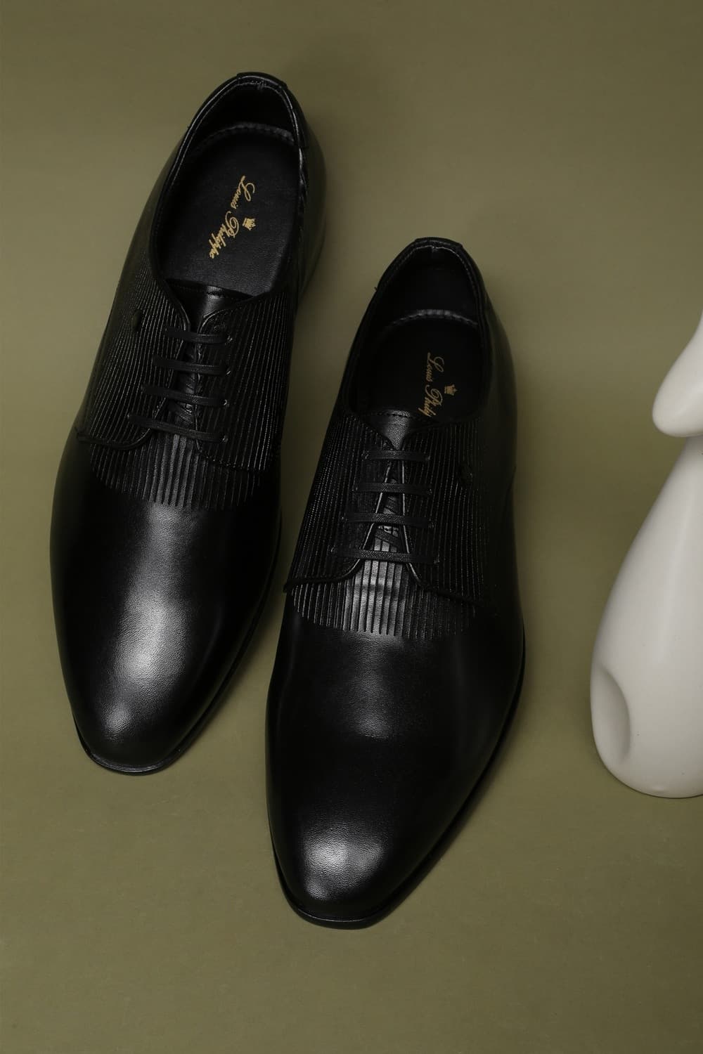 Men Black Leather Lace Up Shoes | Louisphilippe Men Black Leather Lace Up Shoes | Louisphilippe