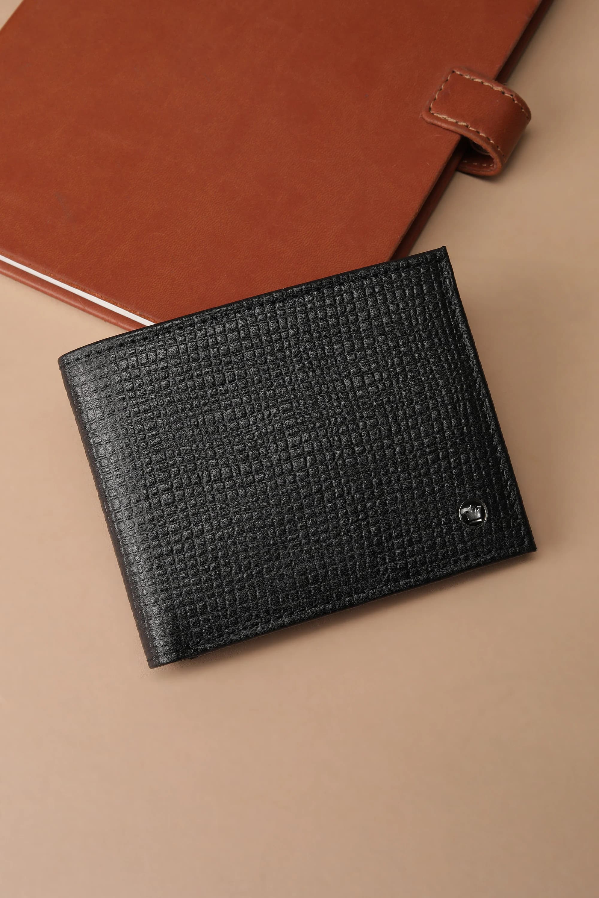 Men Black Textured Leather Wallet | Louisphilippe Men Black Textured Leather Wallet | Louisphilippe