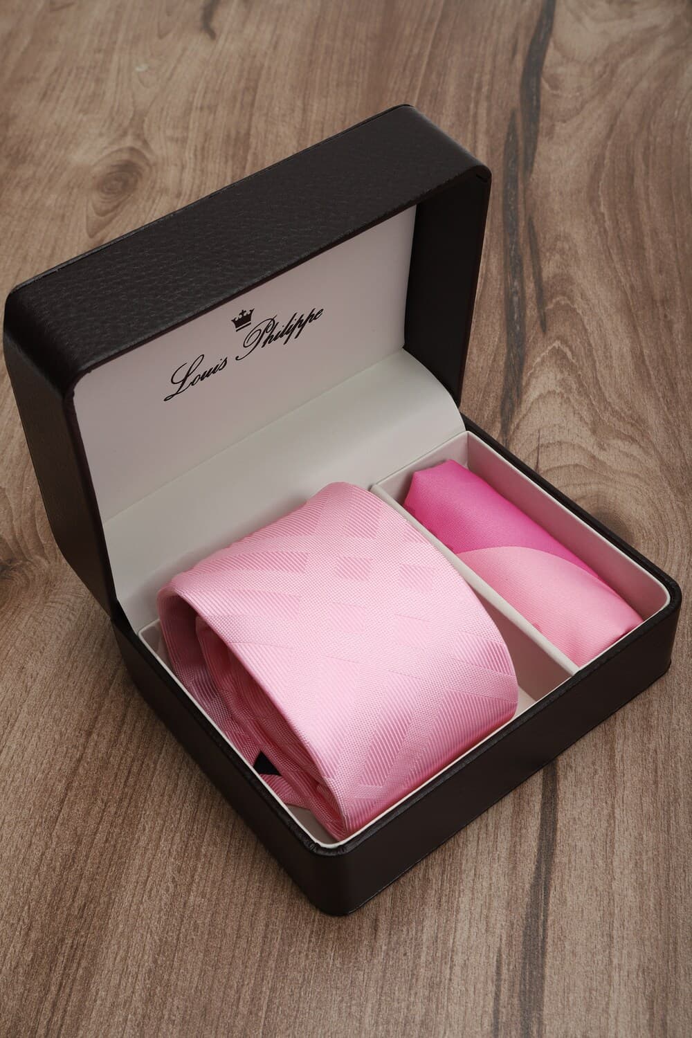Men Pink Check Tie and Pocket Square | Louisphilippe Men Pink Check Tie and Pocket Square | Louisphilippe