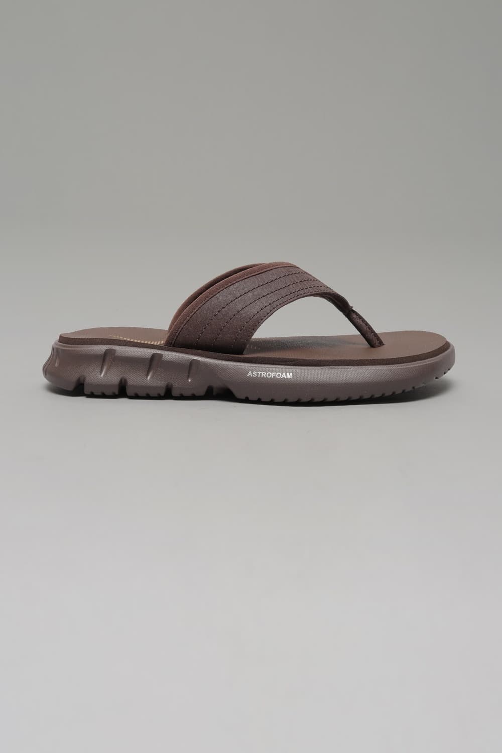 Ztaur Spark Show Flip - Men Brown Sandals & slippers | Reebok Ztaur Spark Show Flip - Men Brown Sandals & slippers | Reebok
