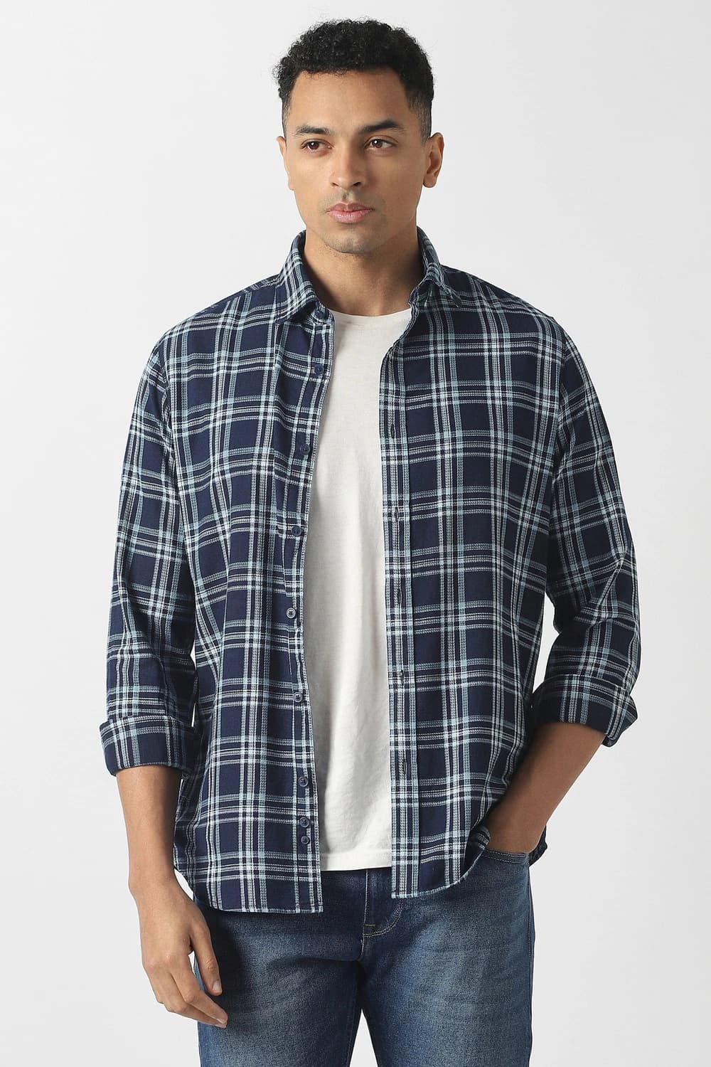 Men Navy Slim Fit Checked Full Sleeves Casual Shirt | Vanheusenindia Men Navy Slim Fit Checked Full Sleeves Casual Shirt | Vanheusenindia