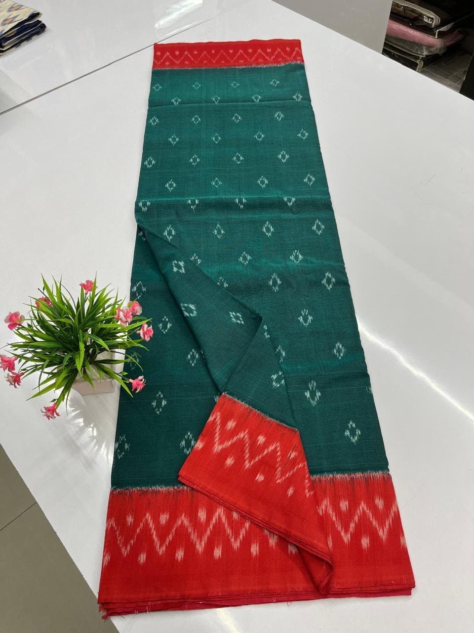 Pochampally Ikkat Handloom Cotton Saree - JRS Handlooms | Jrshandlooms Pochampally Ikkat Handloom Cotton Saree - JRS Handlooms | Jrshandlooms