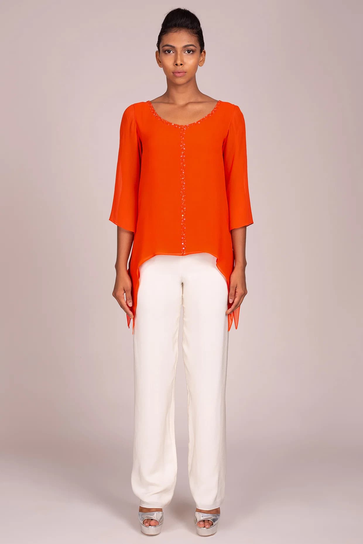Scoop Neck 3 Quarter Sleeve Curved Hem Embroidered Top | Wendell Rodricks Scoop Neck 3 Quarter Sleeve Curved Hem Embroidered Top | Wendell Rodricks