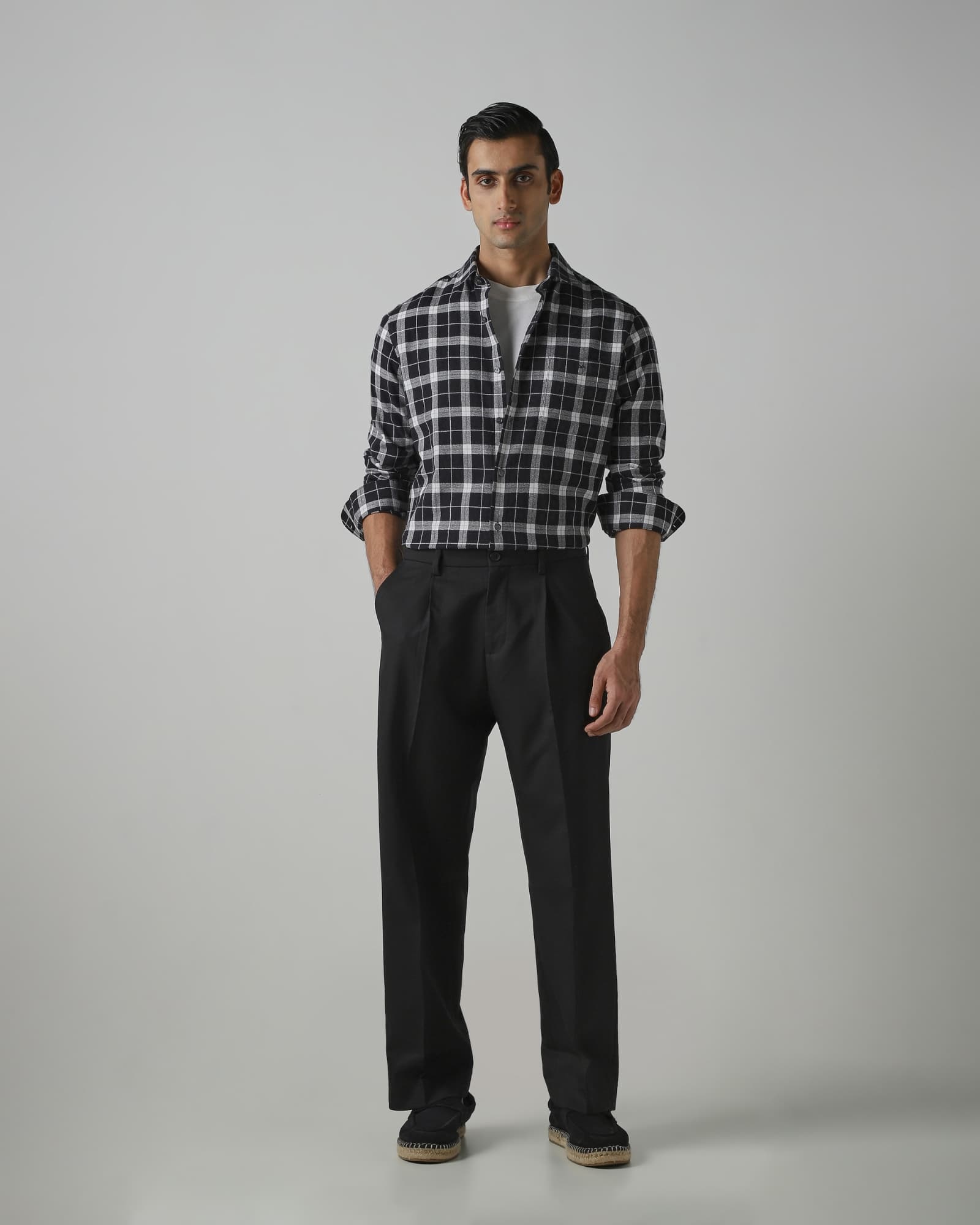 Black Textured Check Slim Fit Casual Shirt Black Textured Check Slim Fit Casual Shirt