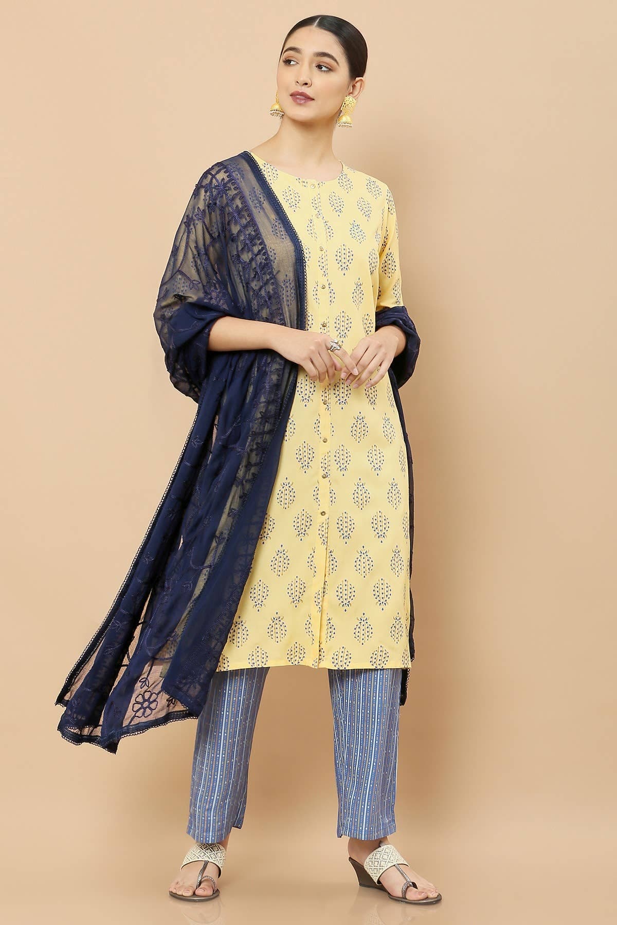 Navy Blue Chiffon Dupatta With Floral Embroidery | Soch Navy Blue Chiffon Dupatta With Floral Embroidery | Soch