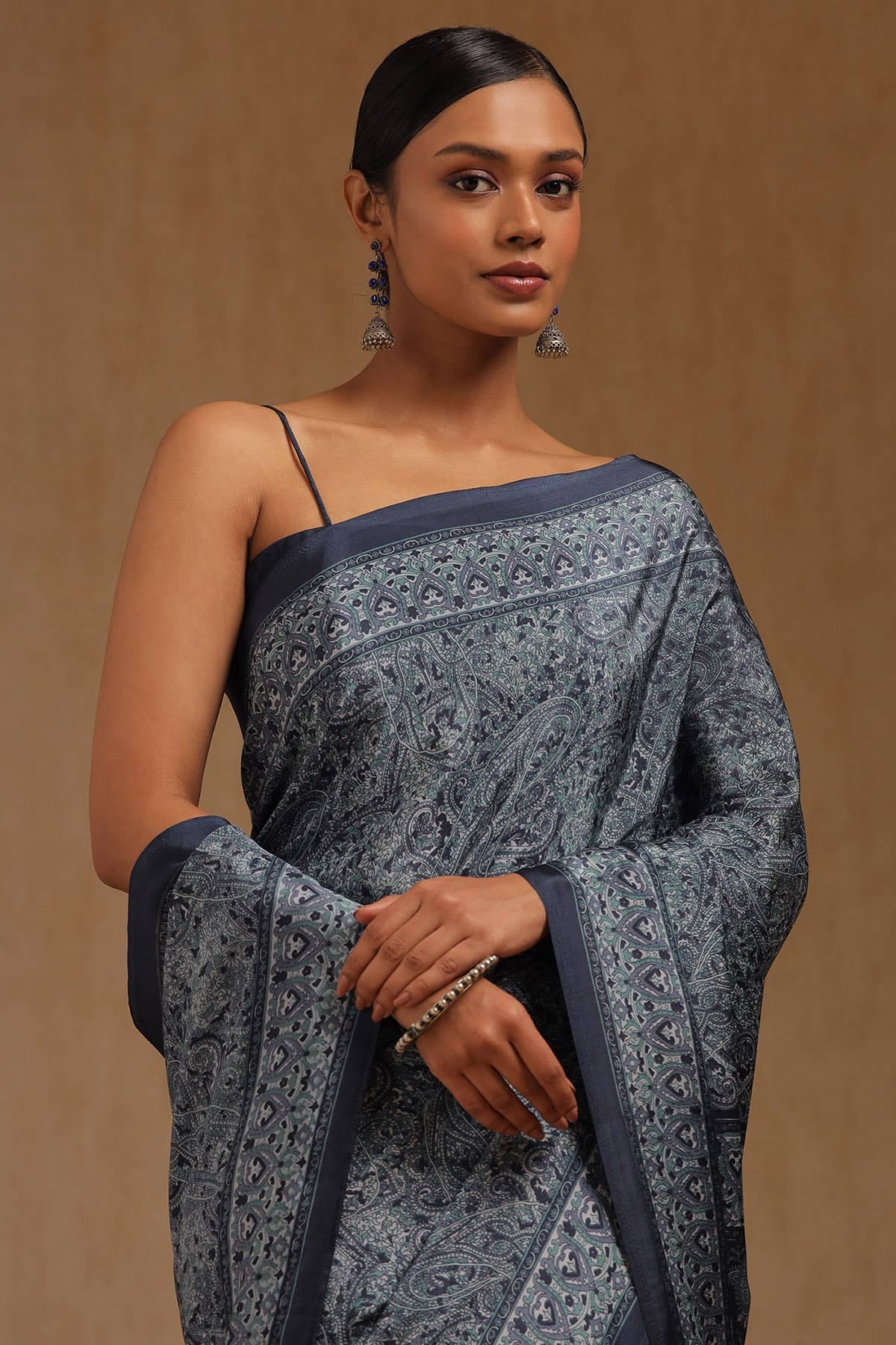 Navy Blue Crepe Ethnic Motifs Saree Navy Blue Crepe Ethnic Motifs Saree