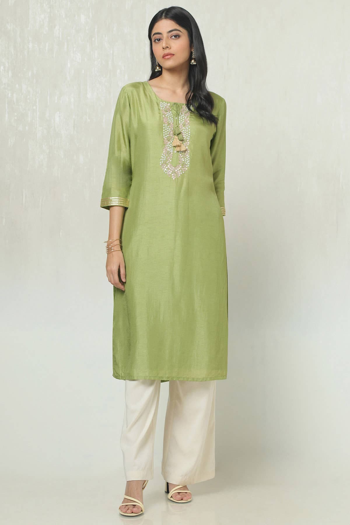 Sap Green Silk Blend Kurta With Beads Sap Green Silk Blend Kurta With Beads